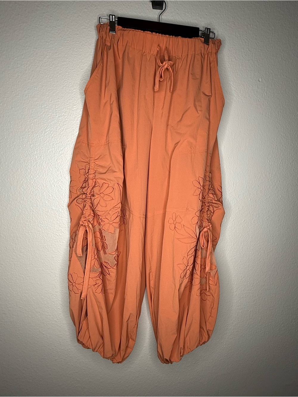 FP Movement Wild Bloom Pants in Terra, size M - Picture 4 of 8